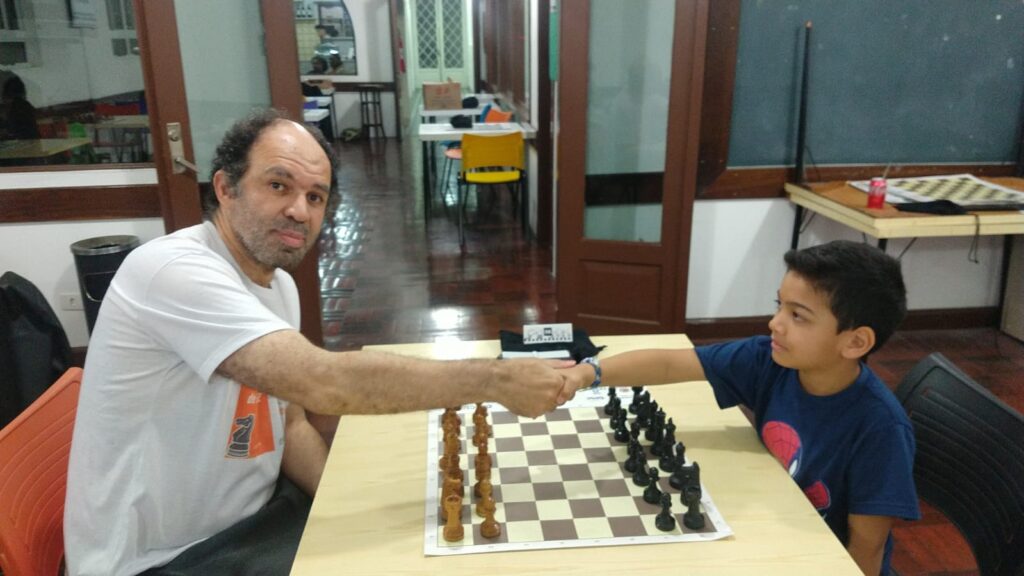 Maycon Whemderson e Heitor Carneiro Fraga ganham TORNEIO DE XADREZ RÁPIDO  CXC 12-11-2022 que homenageou o Novo Campeão Brasileiro Escolar Heitor  Carneiro Fraga – Clube de Xadrez